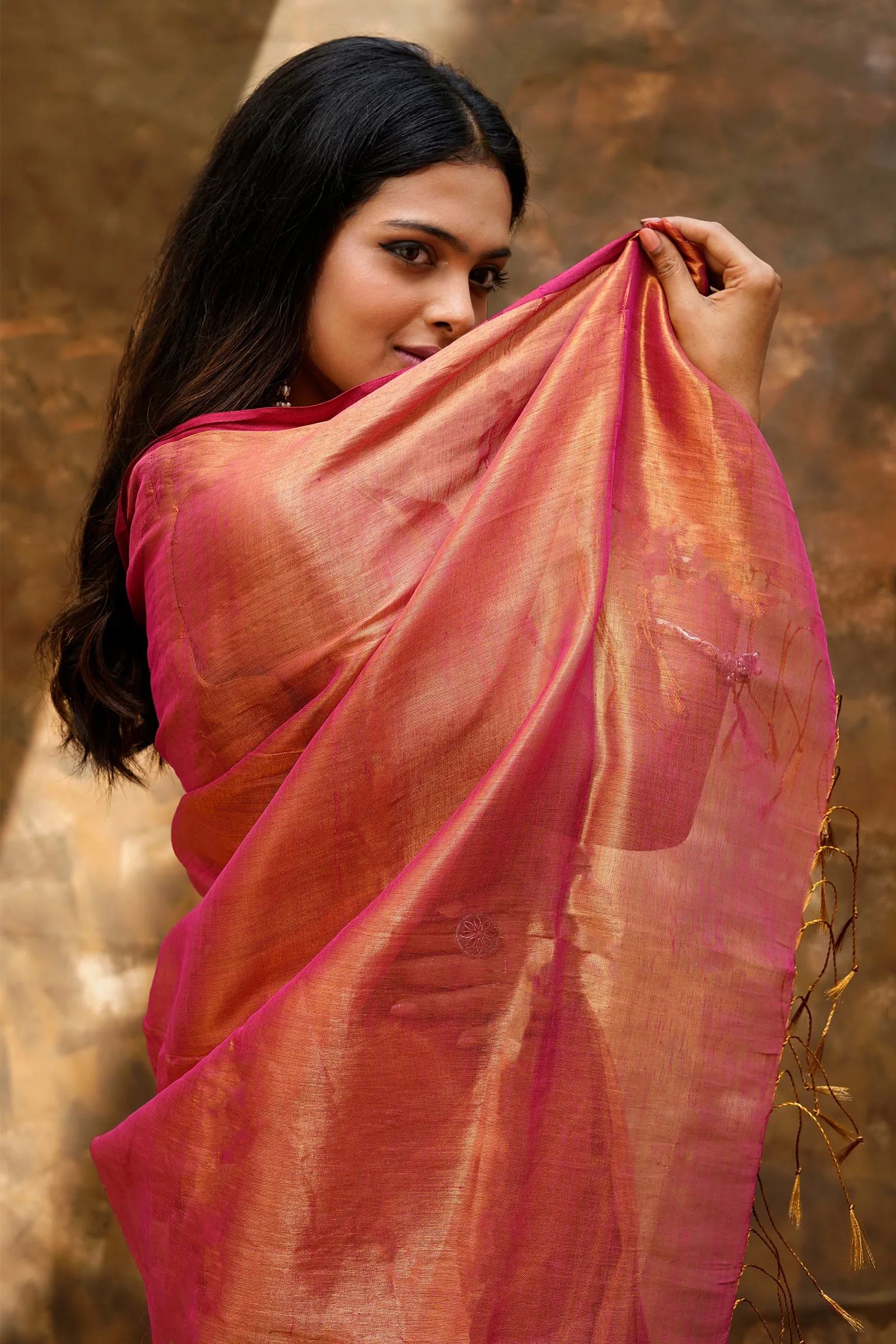 Teejh Hiraadiya Red Organic Tissue Silk Saree